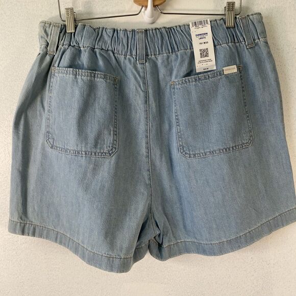 Levi's Denizen Light Blue Denim Knit Loose A-Line Shorts Women Size 16 W33 NWT - Picture 2 of 5